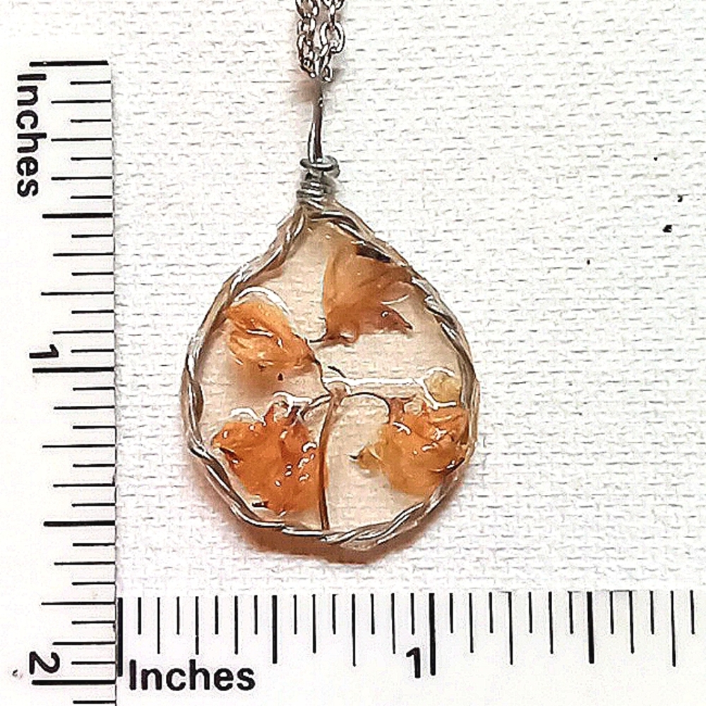 Floral necklace, amulet
